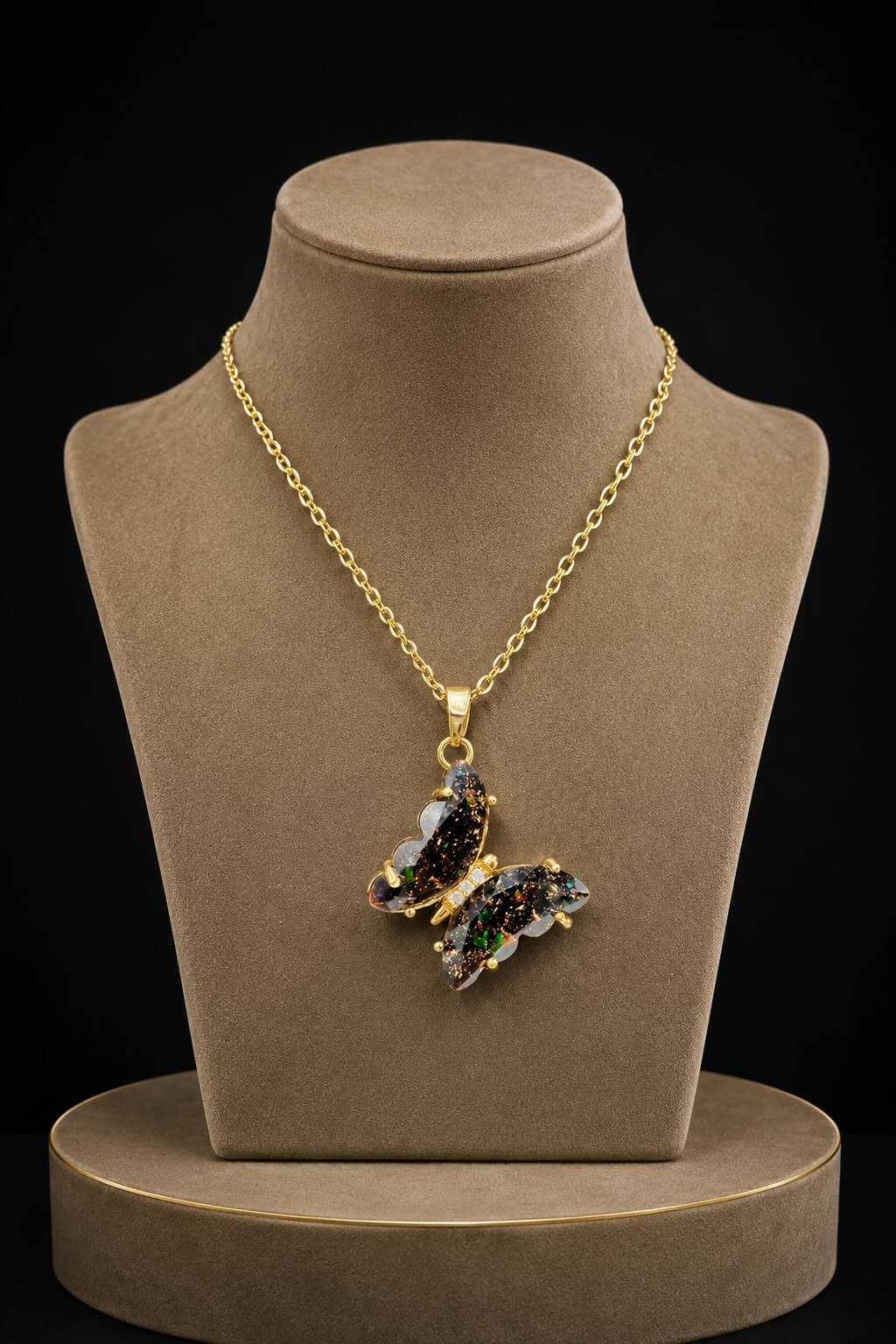 Black Butterfly Pendant Necklace for females Ideal for Special Occasions & Gifts